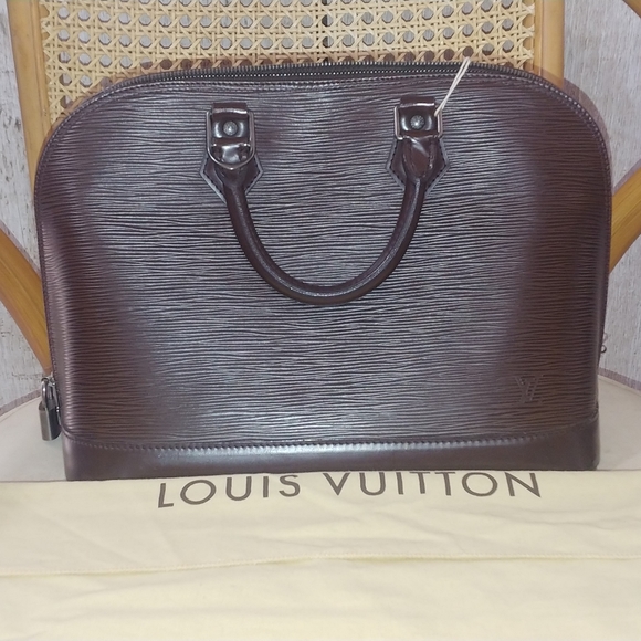 Louis Vuitton Alma PM Epi Leather Handbag - Picture 1 of 16